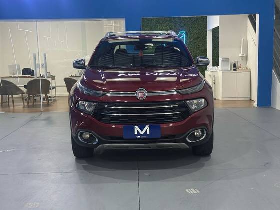 FIAT TORO 2.0 16V TURBO DIESEL RANCH 4WD AT9 FIAT TORO 2.0 16V TURBO DIESEL RANCH 4WD AT9